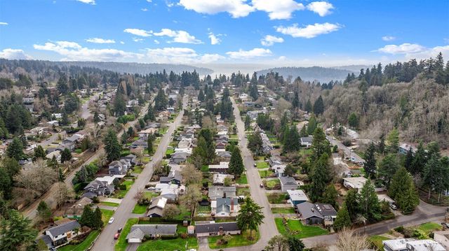 3410 77th Avenue SE, Mercer Island, WA 98040