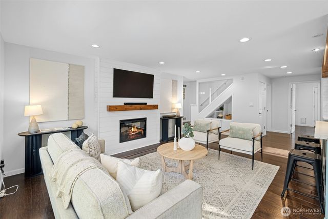 3410 77th Avenue SE, Mercer Island, WA 98040