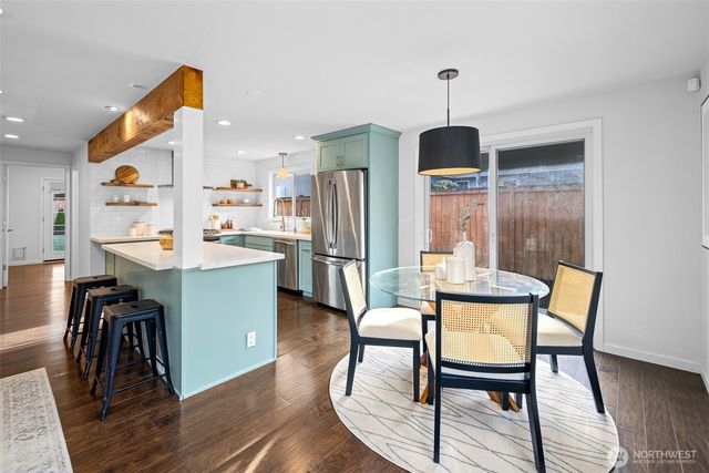 3410 77th Avenue SE, Mercer Island, WA 98040