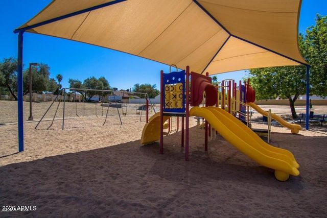 728 N HAZELTON Drive, Chandler, AZ 85226