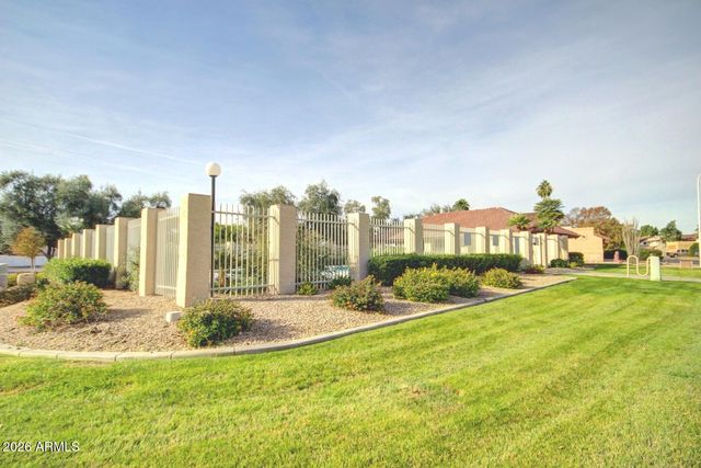 728 N HAZELTON Drive, Chandler, AZ 85226