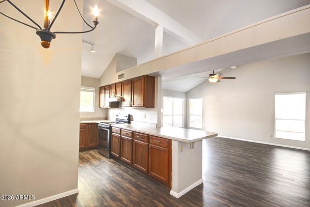 728 N HAZELTON Drive, Chandler, AZ 85226