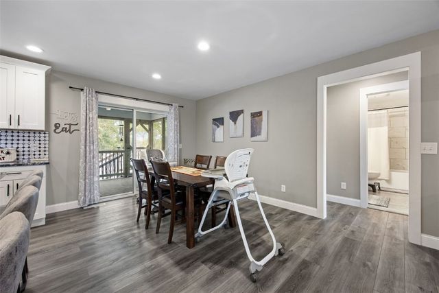 1698 Foxborough Drive, Marion, IA 52302