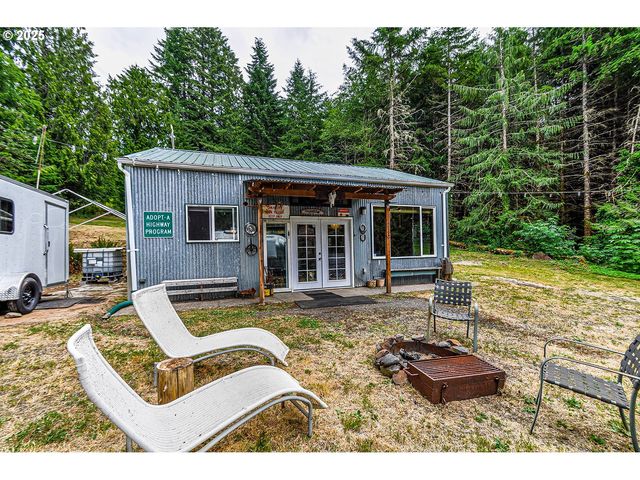 74738 APIARY Rd, Rainier, OR 97048