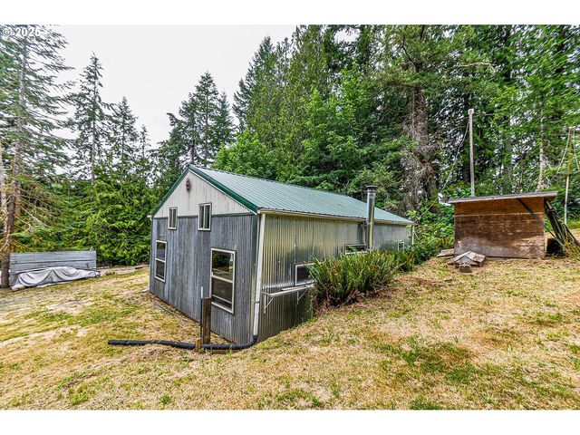 74738 APIARY Rd, Rainier, OR 97048