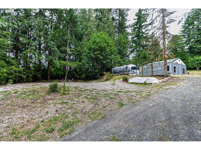74738 APIARY Rd, Rainier, OR 97048