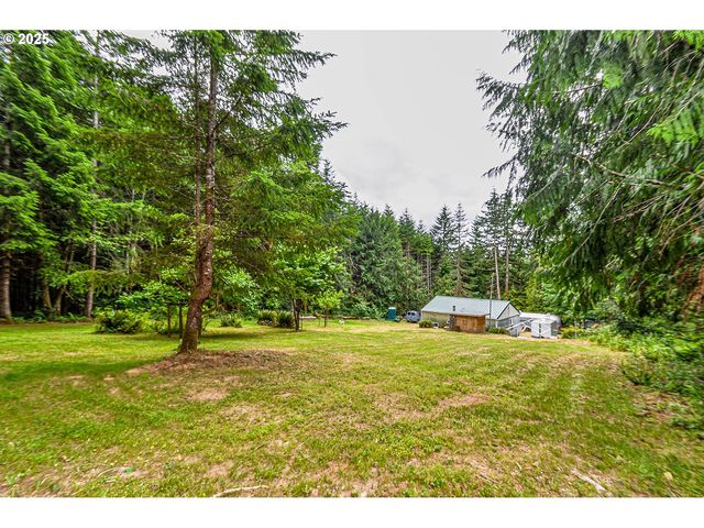 74738 APIARY Rd, Rainier, OR 97048
