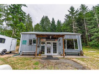 74738 APIARY Rd, Rainier, OR 97048