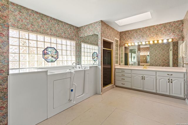 500 River Oak, Seguin, TX 78155