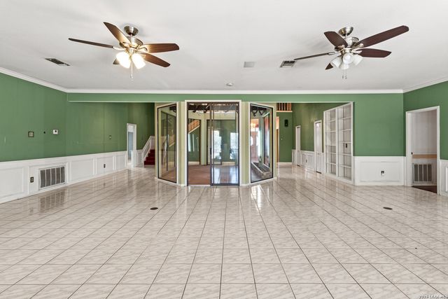 500 River Oak, Seguin, TX 78155