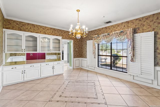 500 River Oak, Seguin, TX 78155