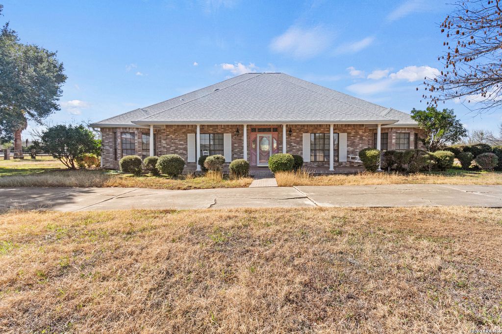 500 River Oak, Seguin, TX 78155