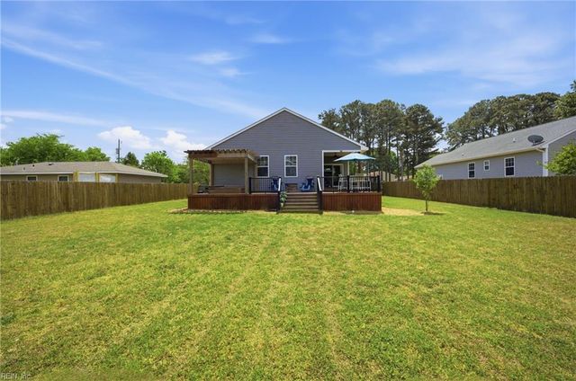 7447 Lafayette Heights DR, Gloucester Point, VA 23062