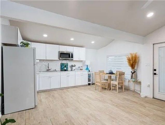 746 E Clam Circle, Port Isabel, TX 78589