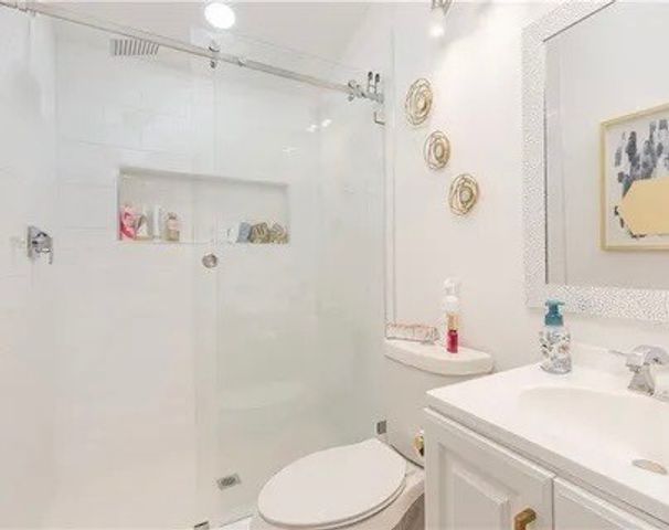 746 E Clam Circle, Port Isabel, TX 78589