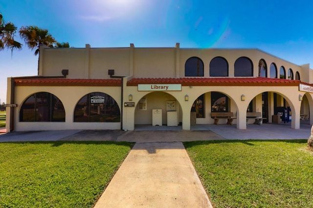 746 E Clam Circle, Port Isabel, TX 78589