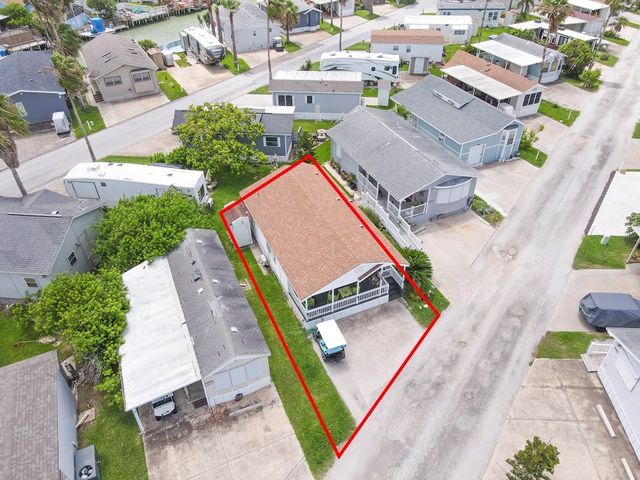 746 E Clam Circle, Port Isabel, TX 78589