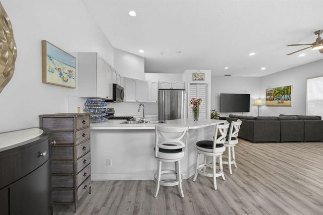 8281 Heritage Club Dr Drive, West Palm Beach, FL 33412