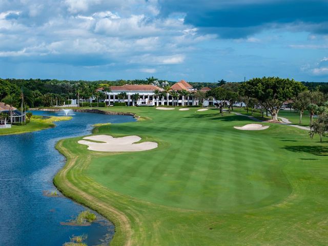 8281 Heritage Club Dr Drive, West Palm Beach, FL 33412