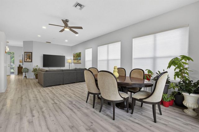 8281 Heritage Club Dr Drive, West Palm Beach, FL 33412