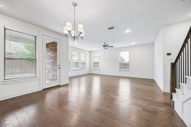 2224 Briar Ridge Trail, Carrollton, TX 75010