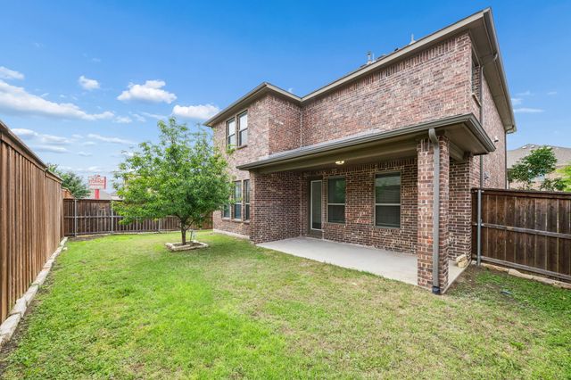 2224 Briar Ridge Trail, Carrollton, TX 75010