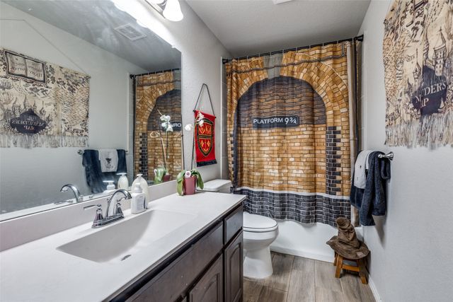 216 Magnolia Drive, Azle, TX 76020