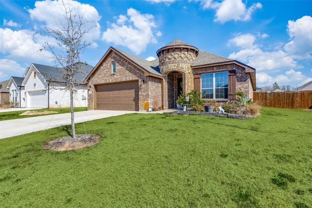 216 Magnolia Drive, Azle, TX 76020