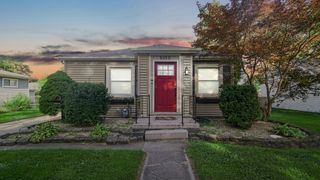 8235 Ellsworth Court, Merrillville, IN 46410