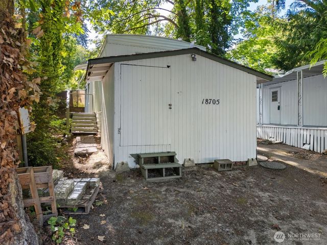 18705 1st Avenue NE, Suquamish, WA 98392