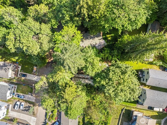 18705 1st Avenue NE, Suquamish, WA 98392