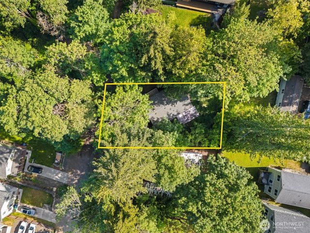 18705 1st Avenue NE, Suquamish, WA 98392