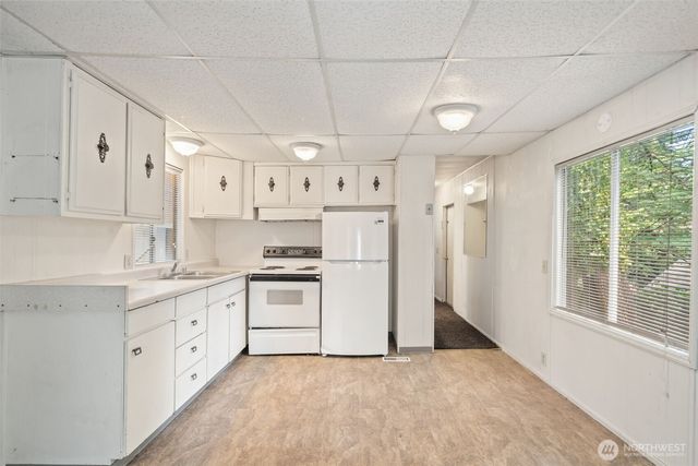 18705 1st Avenue NE, Suquamish, WA 98392