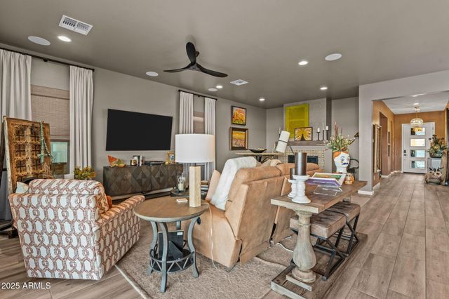 4161 FENCE POST Way, Wickenburg, AZ 85390