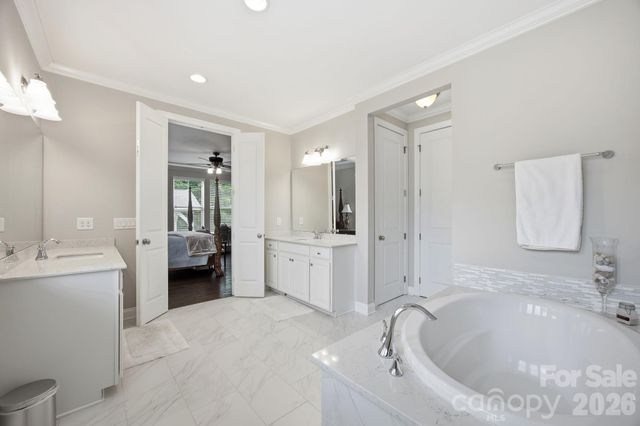 1707 Sutter Creek Drive, Waxhaw, NC 28173