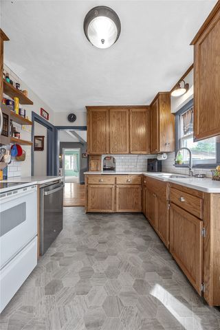 2617 Country Club Parkway SE, Cedar Rapids, IA 52403
