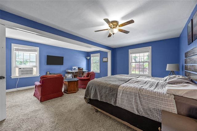 2617 Country Club Parkway SE, Cedar Rapids, IA 52403