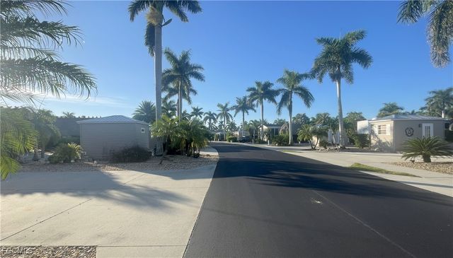 5478 Cypress Trail Resort CIR, Fort Myers, FL 33905