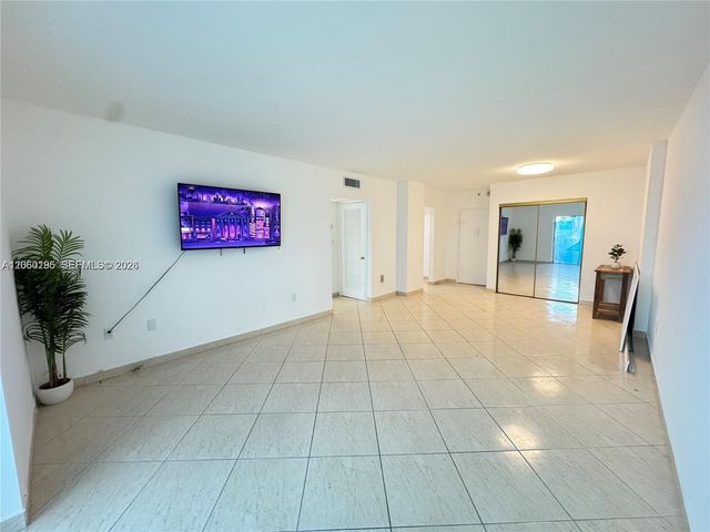 400 Kings Point Drive 320, Sunny Isles Beach, FL 33160