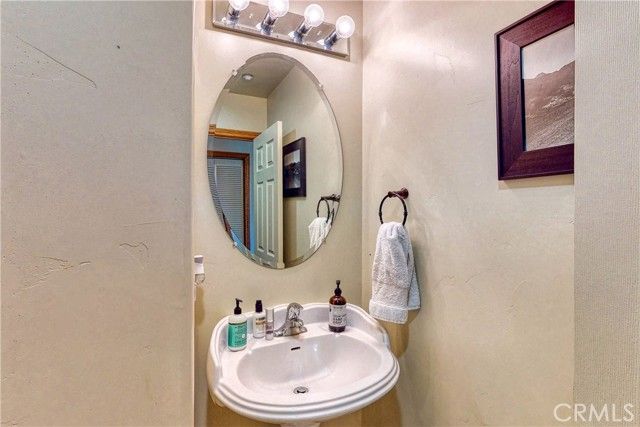 863 Grass Valley, Lake Arrowhead, CA 92352