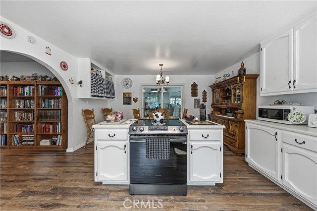 6802 Doris Circle, Lucerne, CA 95458