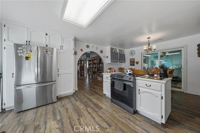 6802 Doris Circle, Lucerne, CA 95458