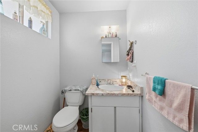 6802 Doris Circle, Lucerne, CA 95458