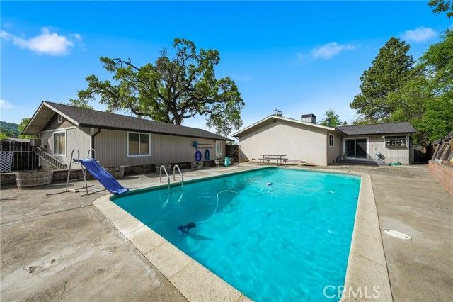 6802 Doris Circle, Lucerne, CA 95458