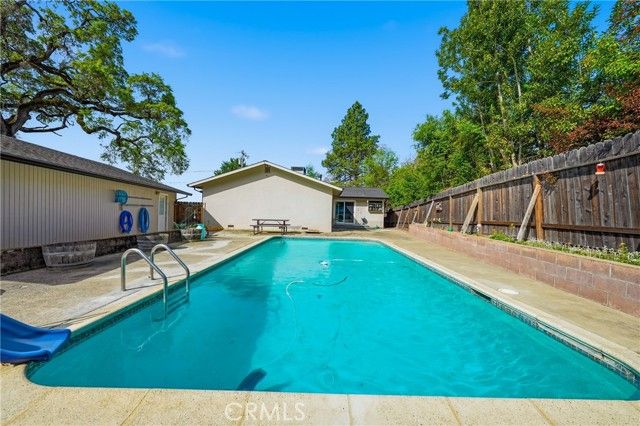 6802 Doris Circle, Lucerne, CA 95458