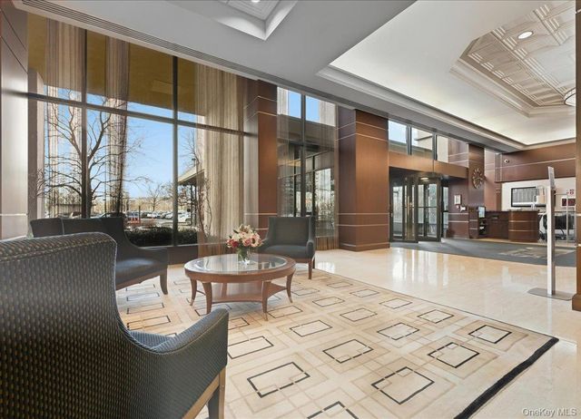 27110 Grand Central Parkway 25N, Floral Park, NY 11005