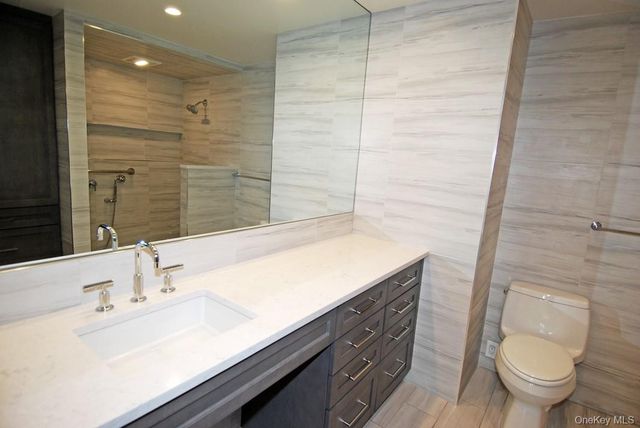 27110 Grand Central Parkway 25N, Floral Park, NY 11005