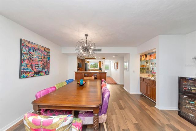 910 GOLDEN BEACH BOULEVARD 202, Venice, FL 34285