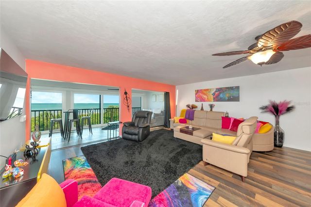910 GOLDEN BEACH BOULEVARD 202, Venice, FL 34285