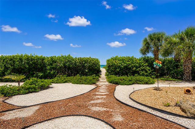 910 GOLDEN BEACH BOULEVARD 202, Venice, FL 34285